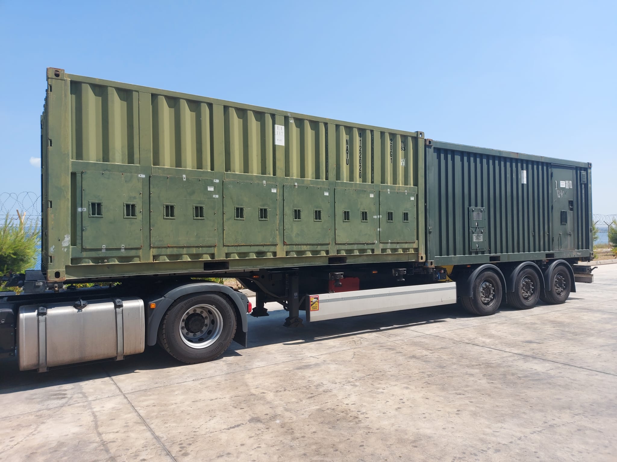 Międzynarodowy transport i spedycja drogowa oraz intermodalna – przewozy towarów, kontenerów i ładunków specjalnych w Europie, nowoczesna flota, kompleksowa obsługa logistyczna od załadunku po dostawę